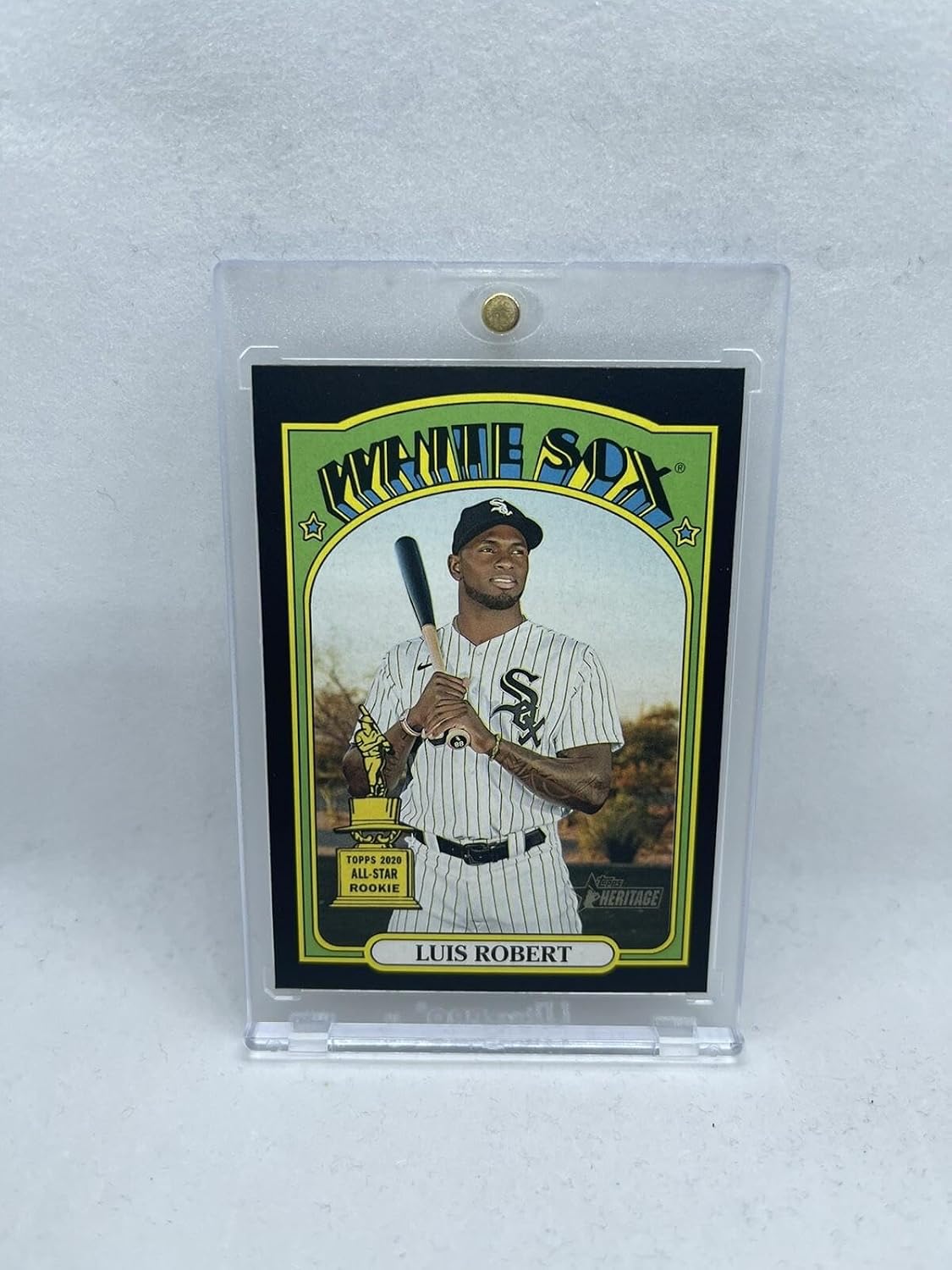 Luis Robert 2021 Topps Heritage #33 Rookie SSP Parallel /50 W/Mag - Baseball Slabbed Rookie Cards