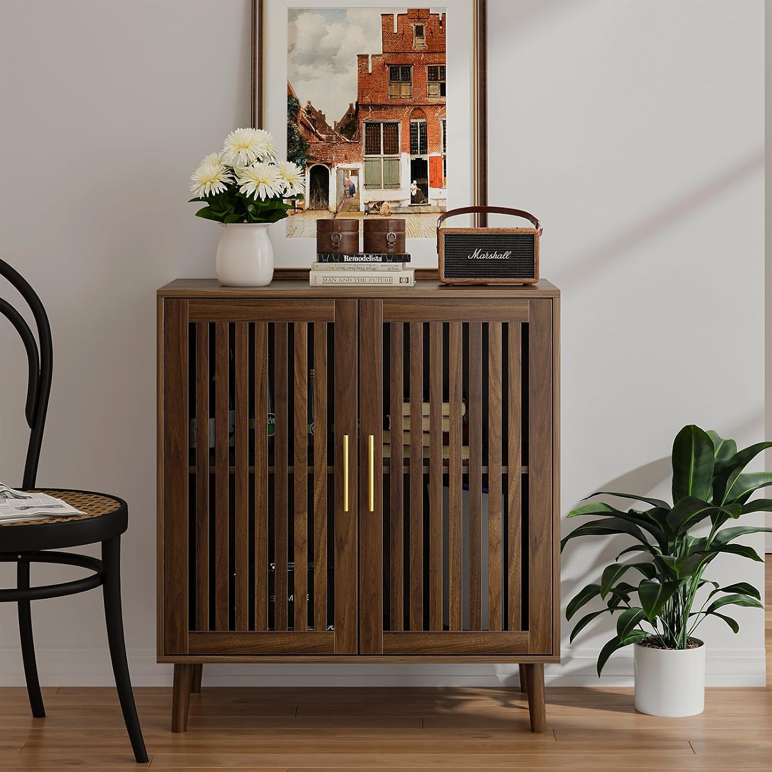 Buffet Cabinet with Storage Walnut Sideboard with Grille Doors&Adjustable Shelf, Wood Coffee Bar Storage Cabinet for Kitchen Living Room Entryway (31.5 Inch)
