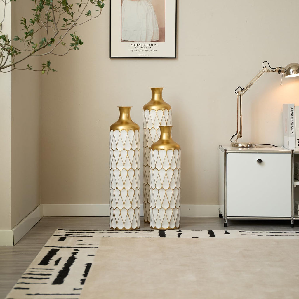 Luxurious White Metal Vase Set with Gold Details - 3-Piece Droplet Design for Beautiful Home Styling!