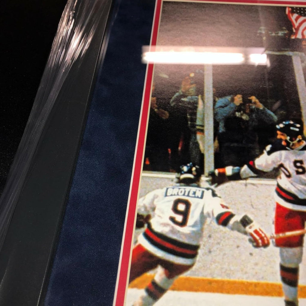 Topps Mike Eruzione Signed 1980 Miracle On Ice Team Usa Framed Gold Medal Game Ticket - Autographed Olympic Tickets
