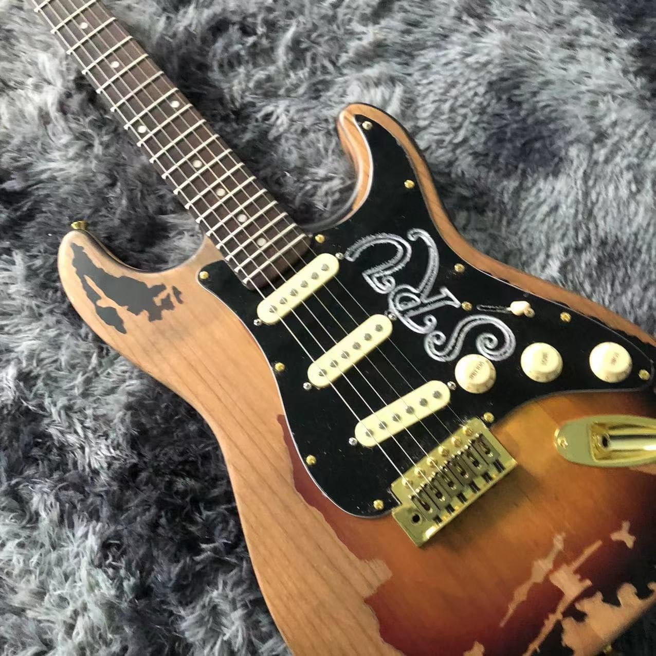 Custom SRV 6 String Electric Guitar Alder Body Gold Hardware,Good Timber,High