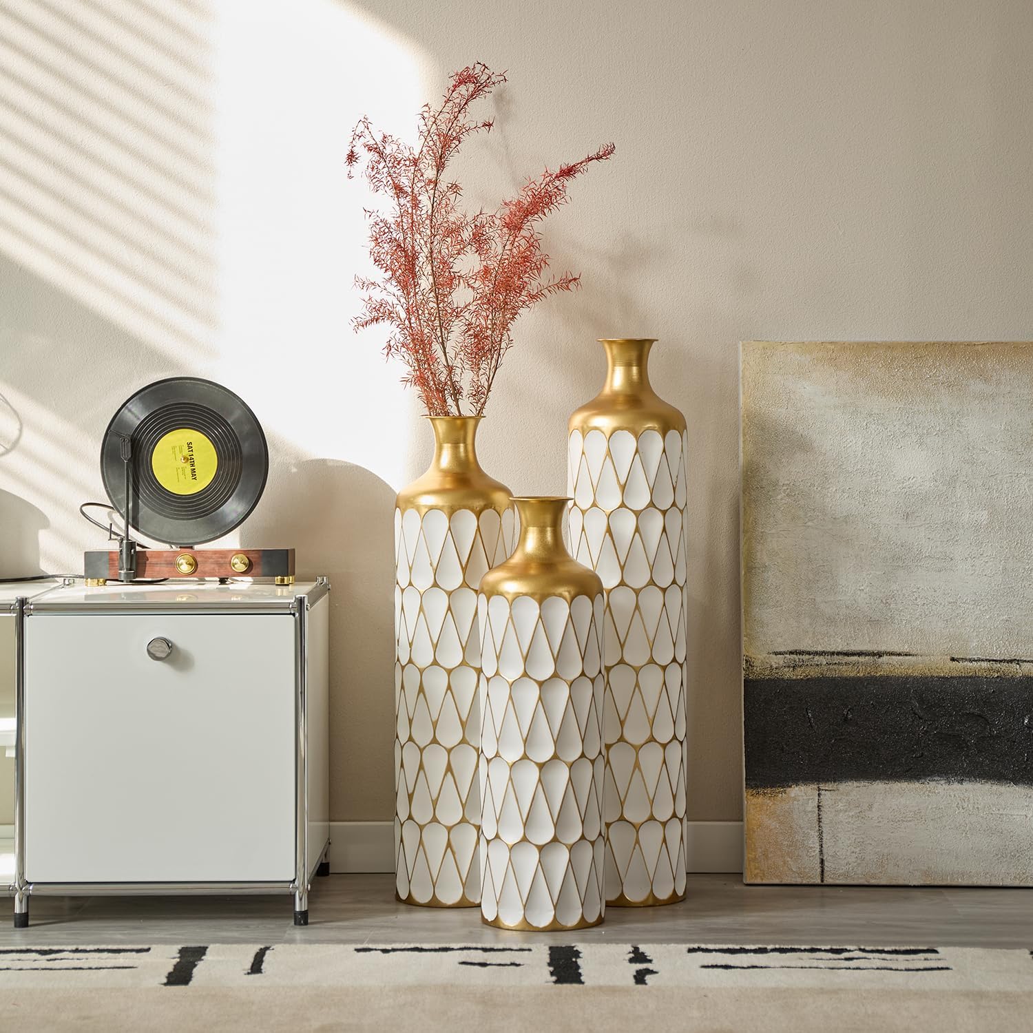 Luxurious White Metal Vase Set with Gold Details - 3-Piece Droplet Design for Beautiful Home Styling!