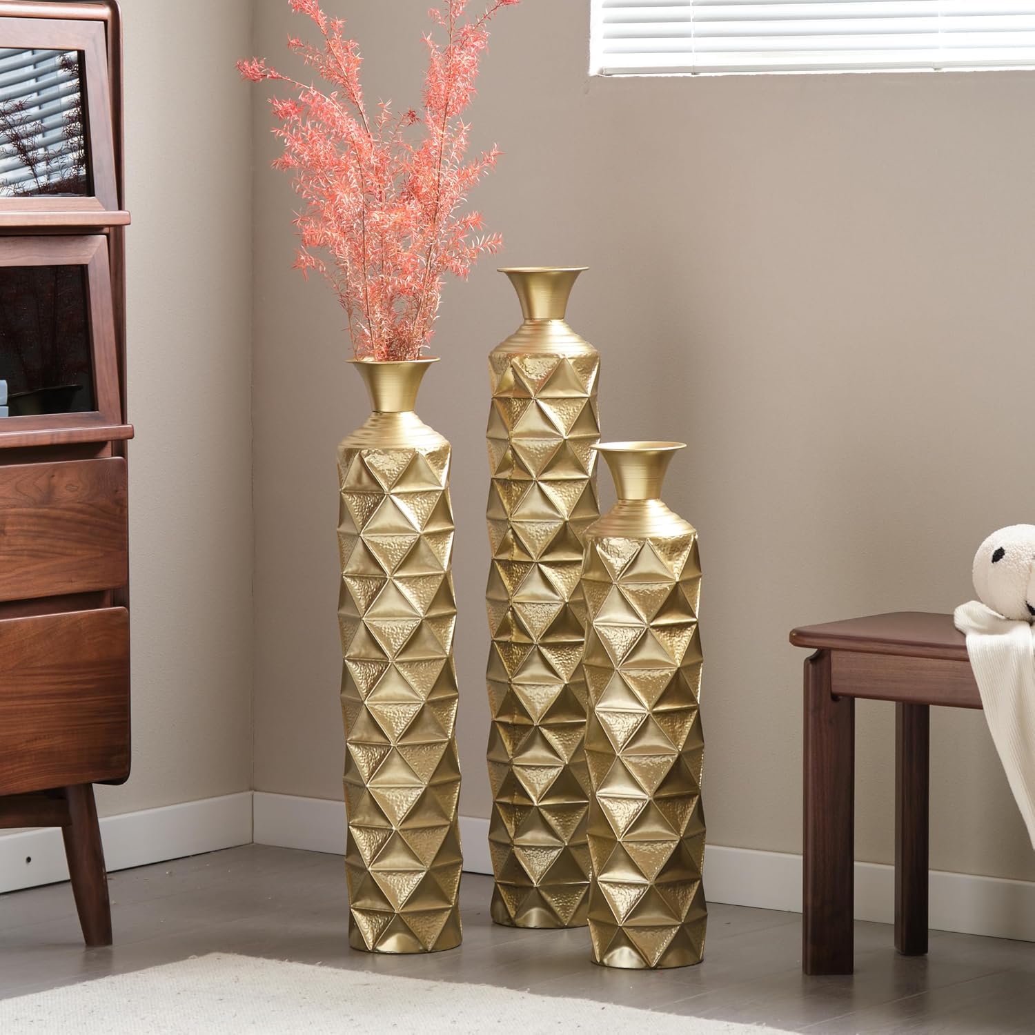 3-piece/Set Large Metal Floor Vases, Decorative Tall Set of 3 Handmade High Distressed Vintage Oversized Center Vases Standing Flower Holder for Modern Home Décor Indoor (Gold+3D Triangle)