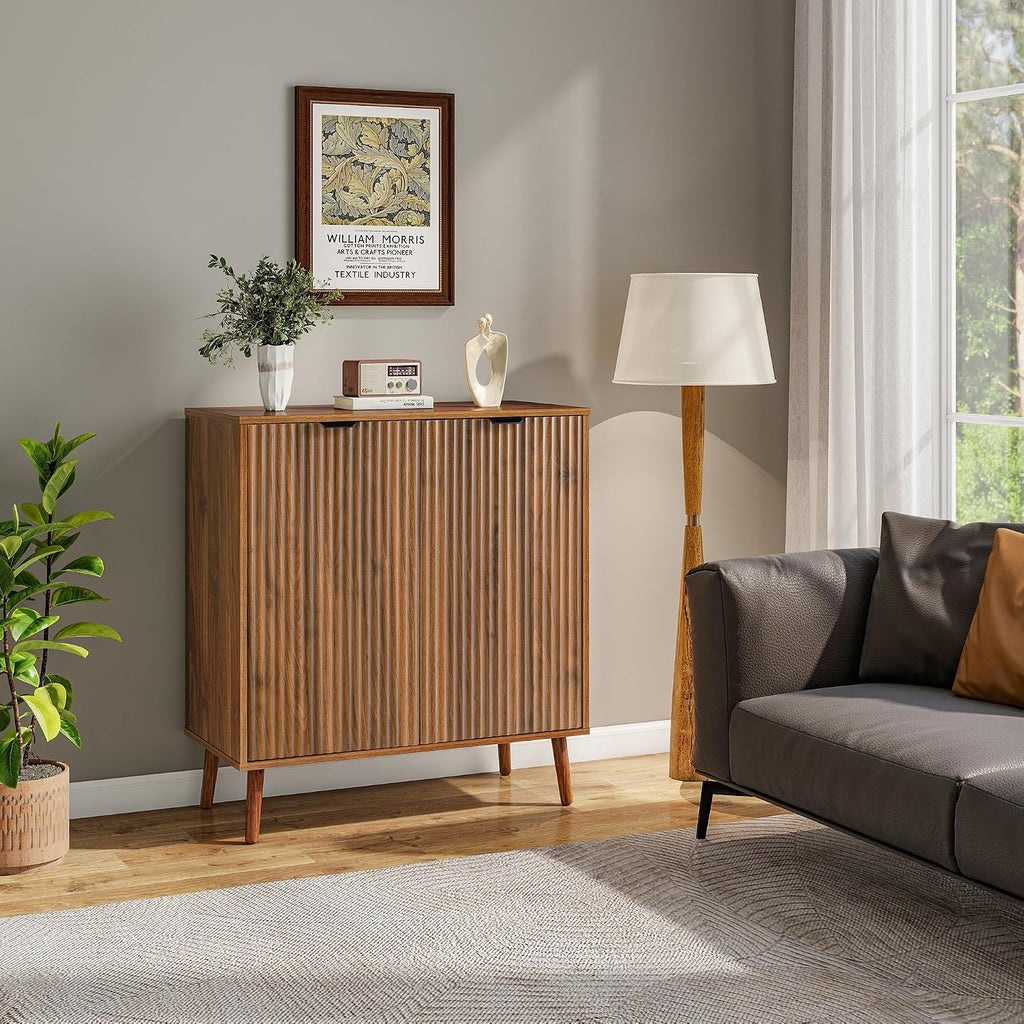 LYNCOHOME Fluted Sideboard Buffet Cabinet with Storage, 2 Doors with Solid Wood Feet for Kitchen, Hallway